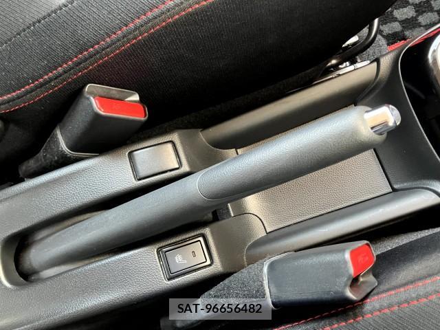 Suzuki SWIFT 2019-07 8222175-15