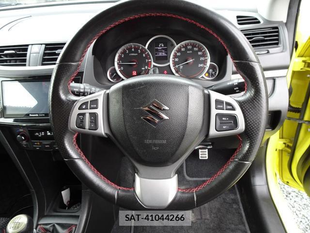 Suzuki SWIFT 2013-03 8222506-13