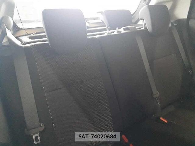 Suzuki SWIFT 2018-03 8223156-7