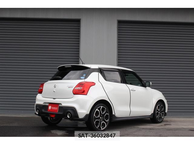Suzuki SWIFT 2017-12 8223686-1