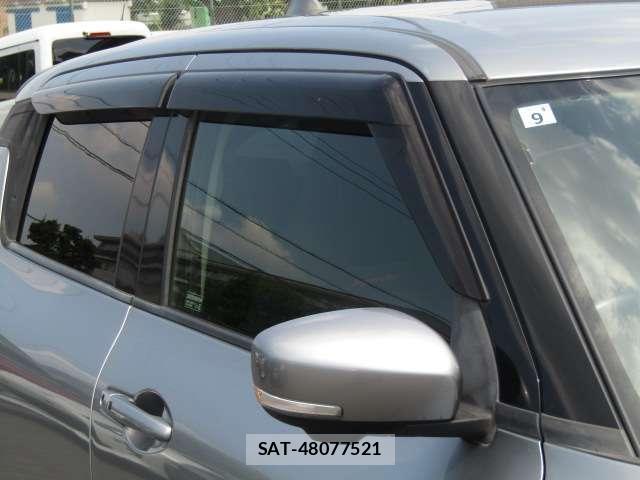 Suzuki SWIFT 2017-10 8216369-11