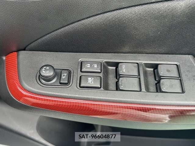 Suzuki SWIFT 2024-05 8218199-13