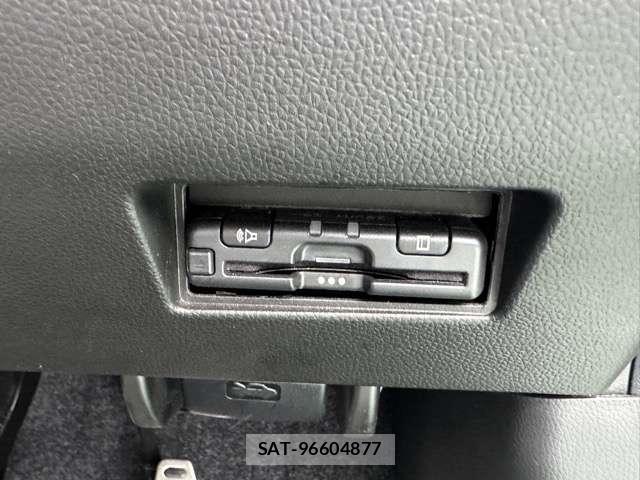 Suzuki SWIFT 2024-05 8218199-15