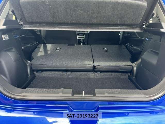 Suzuki SWIFT 2024-04 8218225-10