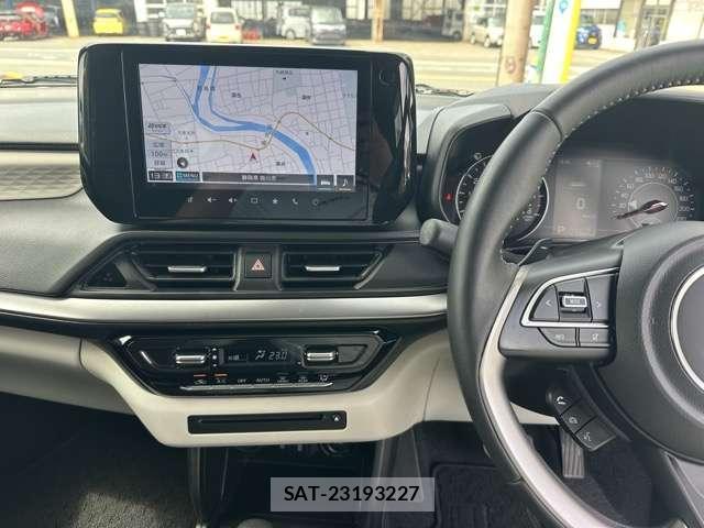Suzuki SWIFT 2024-04 8218225-11