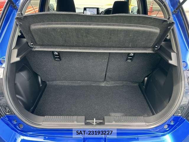 Suzuki SWIFT 2024-04 8218225-9