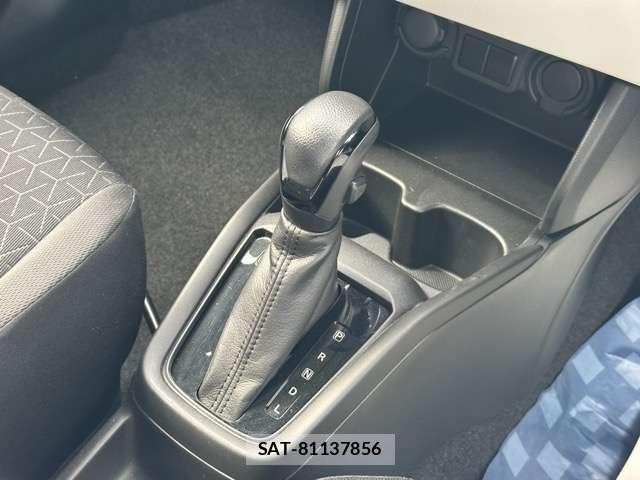 Suzuki SWIFT 2024-09 8218227-16