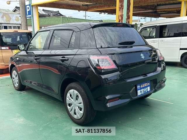 Suzuki SWIFT 2024-09 8218227-3