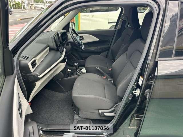 Suzuki SWIFT 2024-09 8218227-4