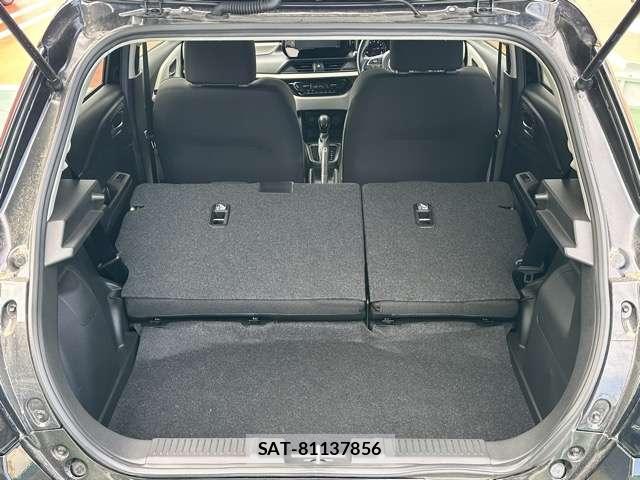 Suzuki SWIFT 2024-09 8218227-9
