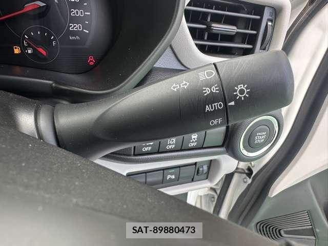 Suzuki SWIFT 2024-08 8218229-15