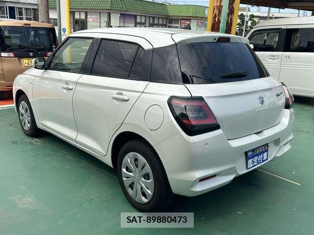 Suzuki SWIFT 2024-08 8218229-3