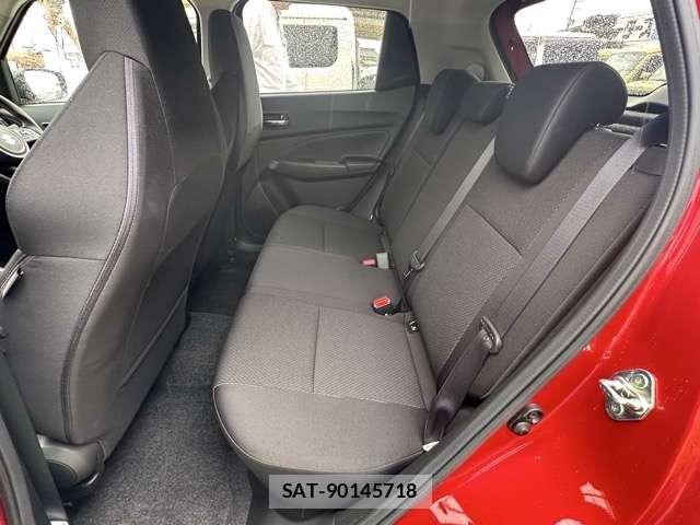 Suzuki SWIFT 2024-04 8218257-5