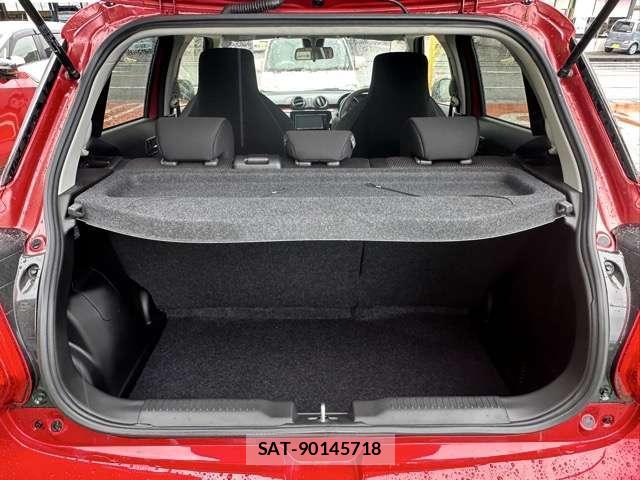 Suzuki SWIFT 2024-04 8218257-8