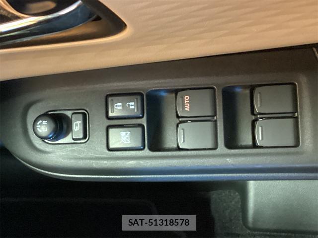 Suzuki SWIFT 2024-01 8218684-9