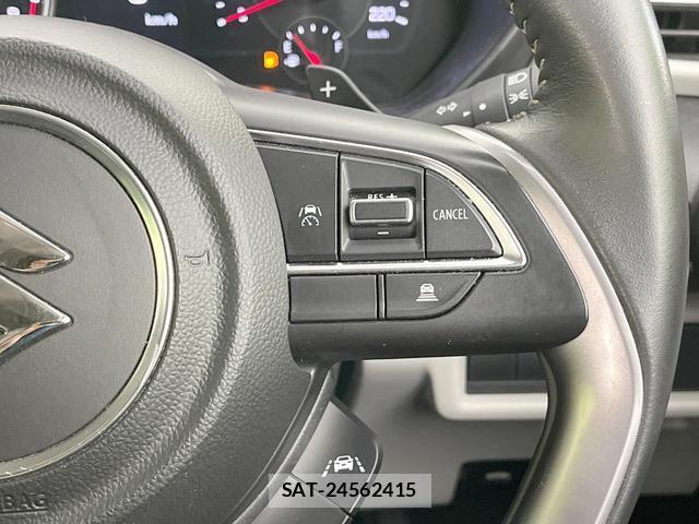 Suzuki SWIFT 2024-07 8220109-5