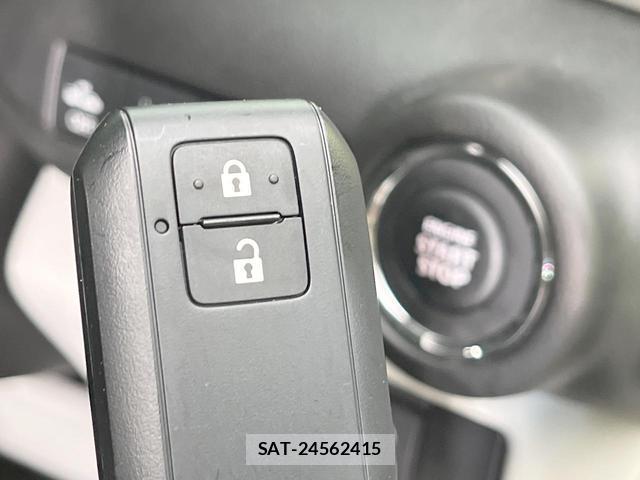 Suzuki SWIFT 2024-07 8220109-6