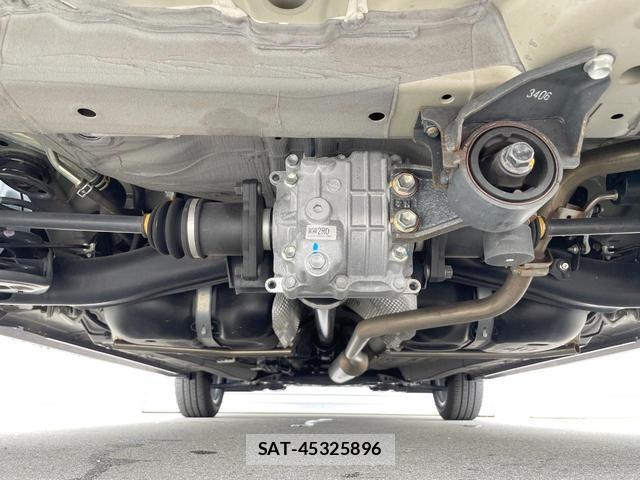Suzuki SWIFT 2023-04 8221188-18