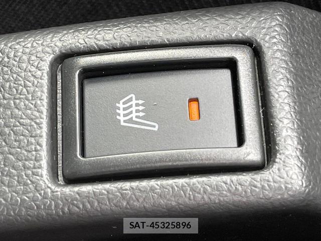 Suzuki SWIFT 2023-04 8221188-5