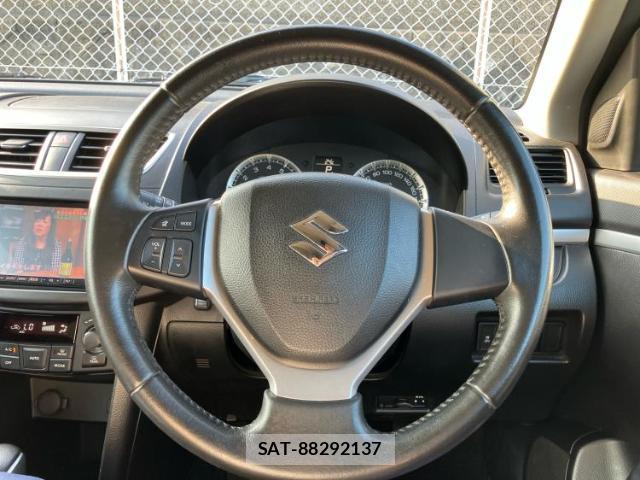 Suzuki SWIFT 2015-11 8221364-14