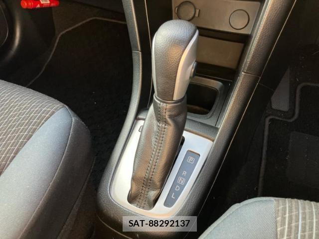 Suzuki SWIFT 2015-11 8221364-17
