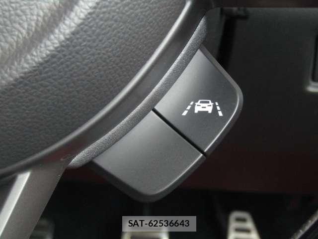 Suzuki SWIFT 2023-02 8222720-15