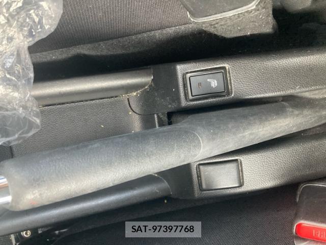 Suzuki SWIFT 2017-11 8223089-14