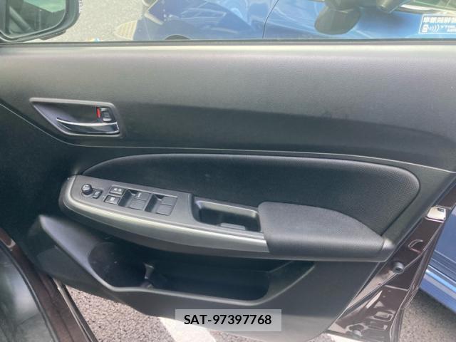 Suzuki SWIFT 2017-11 8223089-4