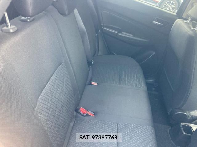 Suzuki SWIFT 2017-11 8223089-5