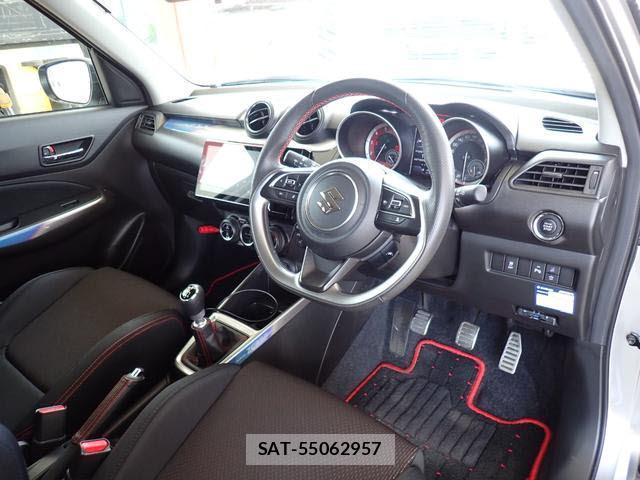 Suzuki SWIFT 2025-05 8224773-9