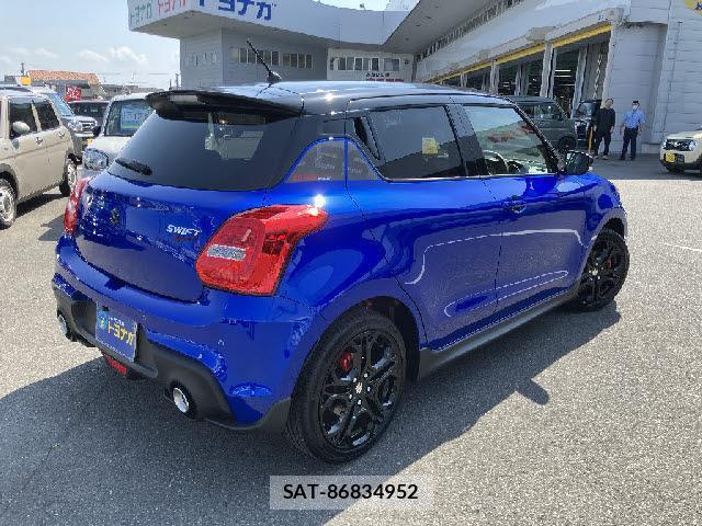 Suzuki SWIFT 2025-10 8224793-3