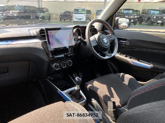 Suzuki SWIFT 2025-10 8224793-5