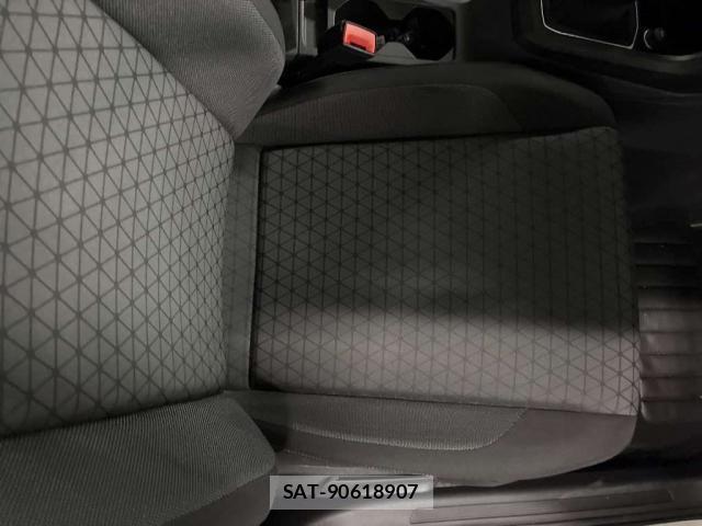 VolksWagen T-CROSS 2023-08 8219049-5