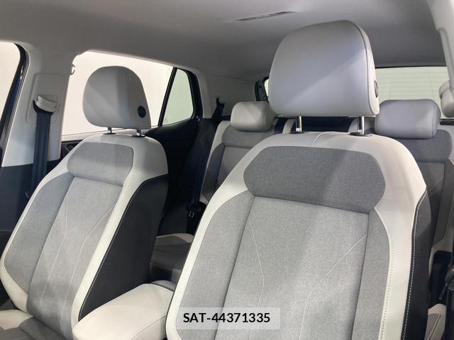 VolksWagen T-CROSS 2025-03 8222476-9
