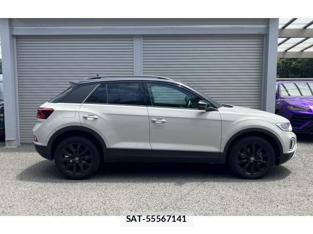 VolksWagen T-ROC 2024-01 8216241-15