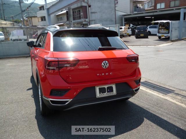 VolksWagen T-ROC 2021-01 8216656-1