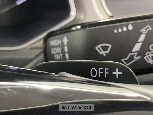 VolksWagen T-ROC 2021-01 8222471-6