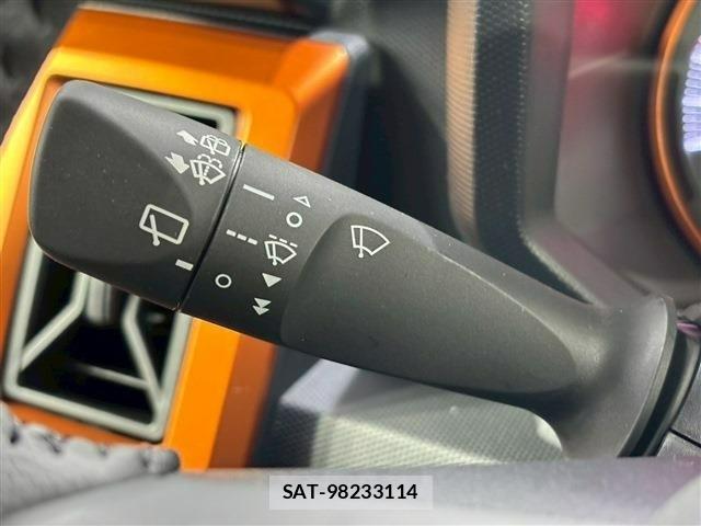 Daihatsu TAFT 2025-11 8216892-9