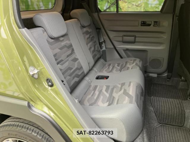Daihatsu TAFT 2022-04 8217201-4