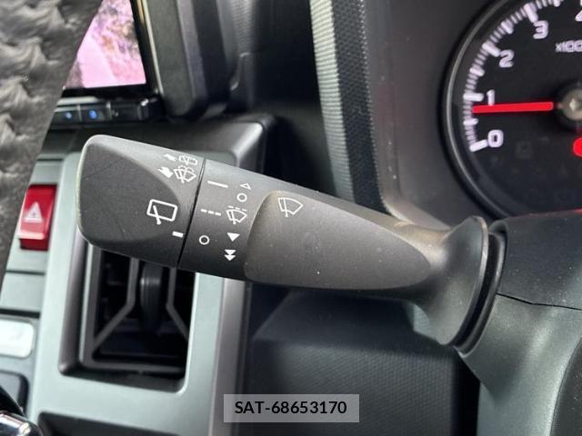 Daihatsu TAFT 2021-11 8218336-15
