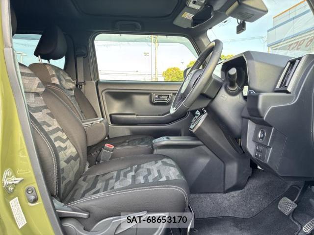 Daihatsu TAFT 2021-11 8218336-3