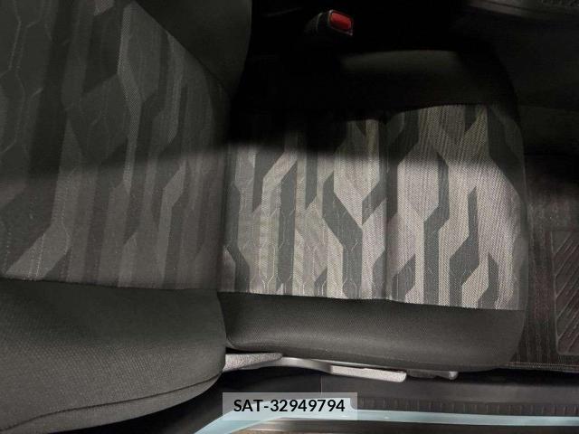 Daihatsu TAFT 2025-01 8218599-9