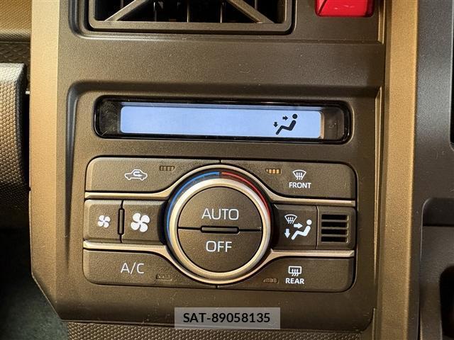 Daihatsu TAFT 2025-10 8221033-6