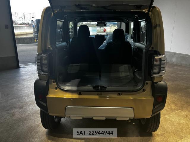 Daihatsu TAFT 2025-12 8224242-10
