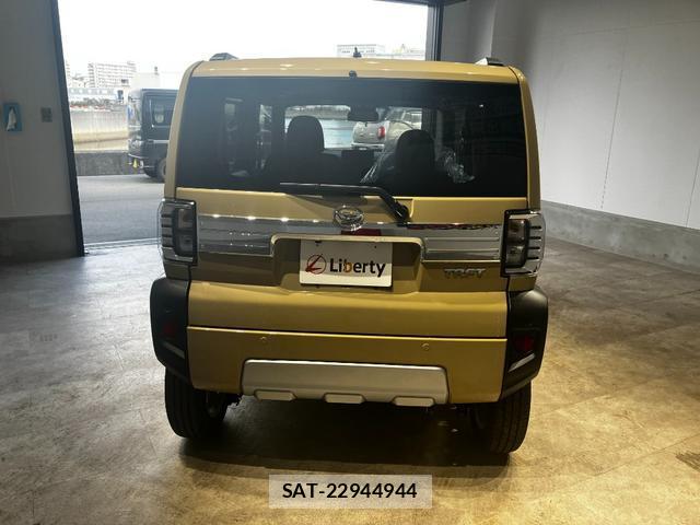 Daihatsu TAFT 2025-12 8224242-8