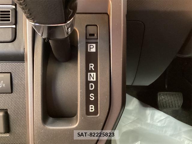 Daihatsu TAFT 2025-10 8224555-8