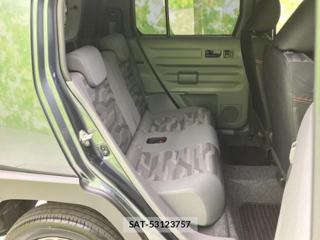 Daihatsu TAFT 2025-03 8225446-4