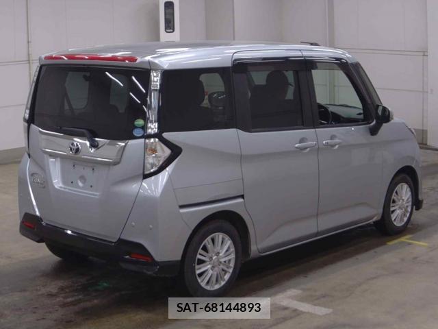 Toyota TANK 2019-03 8217997-4