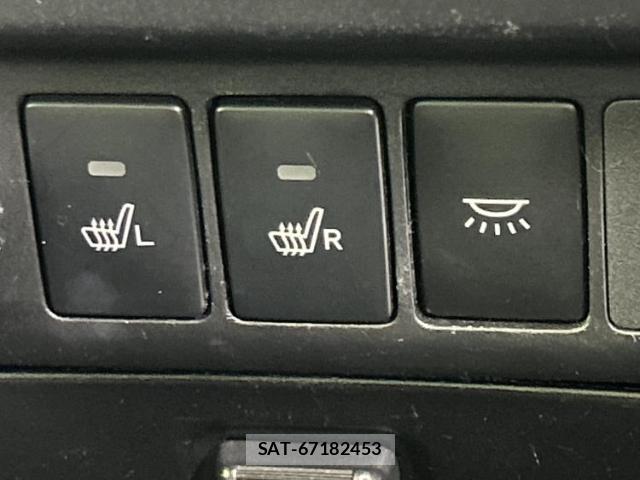 Toyota TANK 2017-04 8218914-14