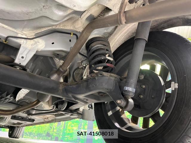 Toyota TANK 2017-10 8219329-19